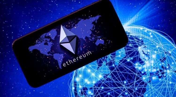 Another cryptocurrency crash, followed by a cascading reaction and a panicked sell-off