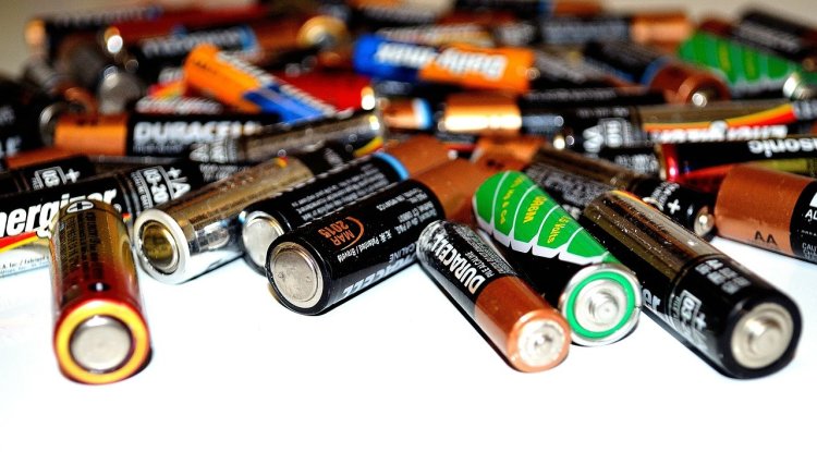 Next-generation batteries could use wood-derived material