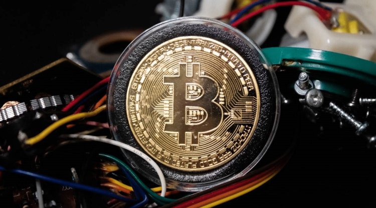 THIS IS THE MAN WHO CREATED BITCOIN