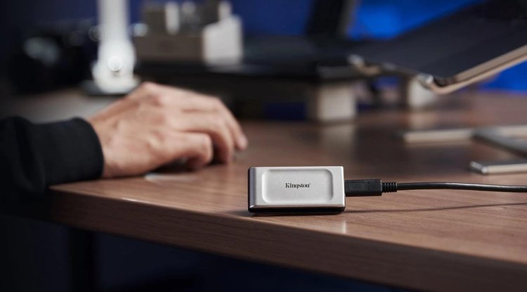 Kingston XS2000 1 TB - USB lodged for honorees