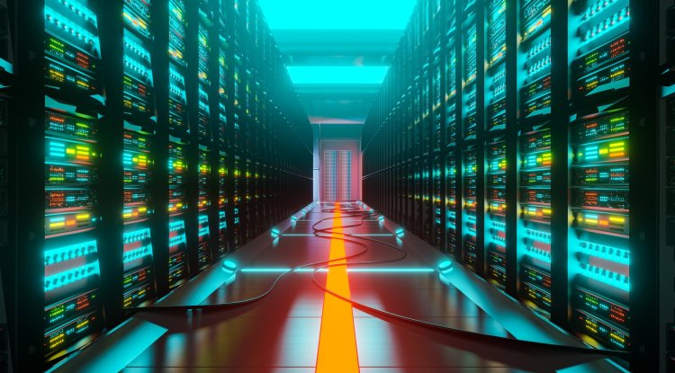 What is a server and what types exist?