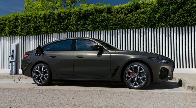 BMW i4 eDrive40 - Very attractive base
