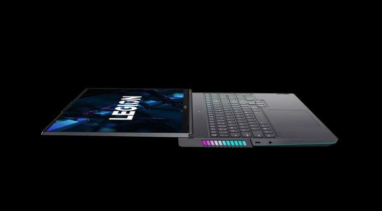 Legion 7i:  Notebook upper class