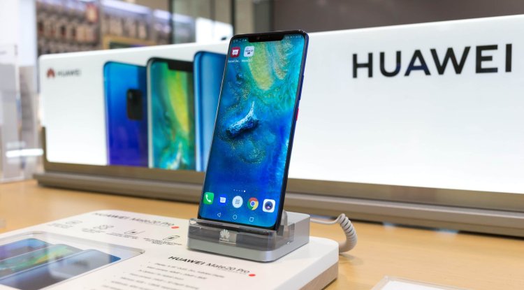 HUAWEI FOCUSES ON SOFTWARE: Fighting US sanctions