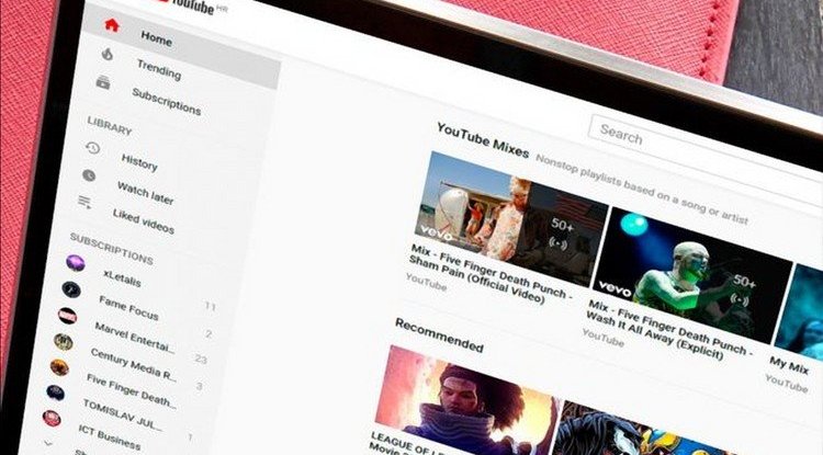 YouTube makes it easy to continue watching videos from your mobile phone on your desktop
