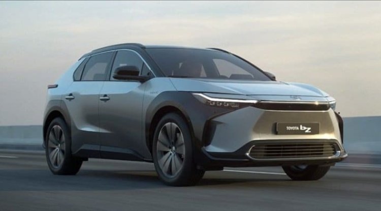 World premiere: Toyota introduces first electric model