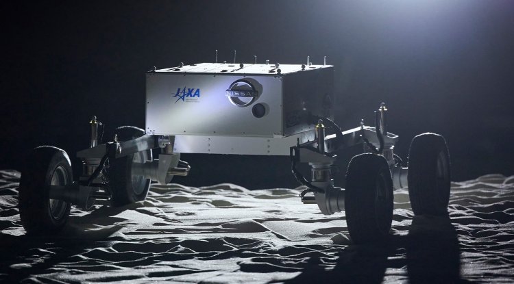 VIDEO: Nissan tests drive the Japanese moon rover