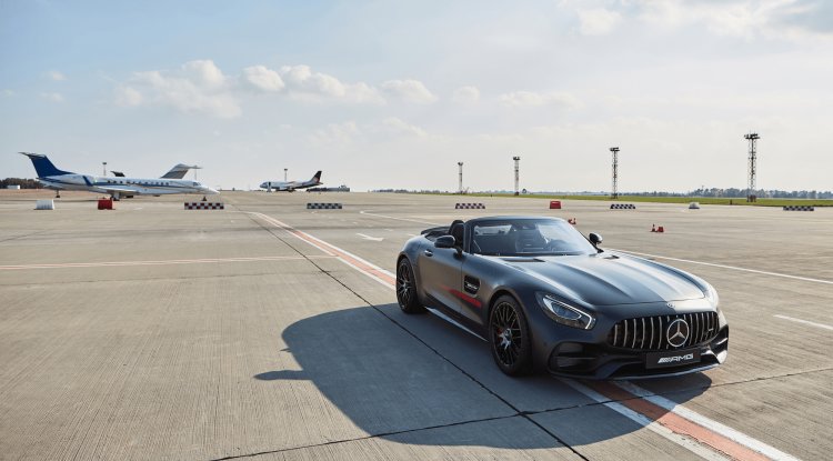 There’s Nothing Stealthy About the Mercedes-AMG GT Roadster Stealth Edition