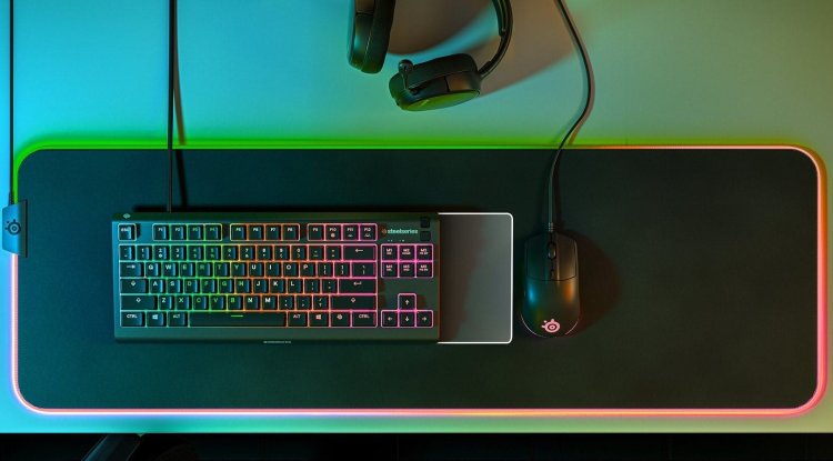 Small and colorful: Steelseries Apex 3 TKL review