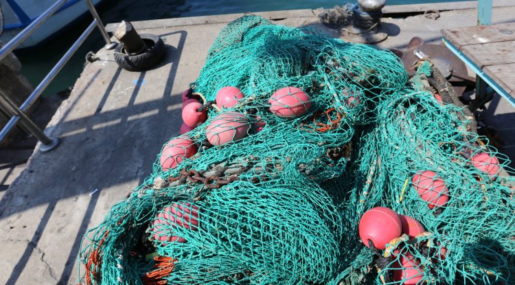 Samsung will use plastic from fishing nets