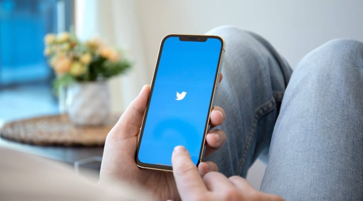 Twitter tests what happens when users use downvote