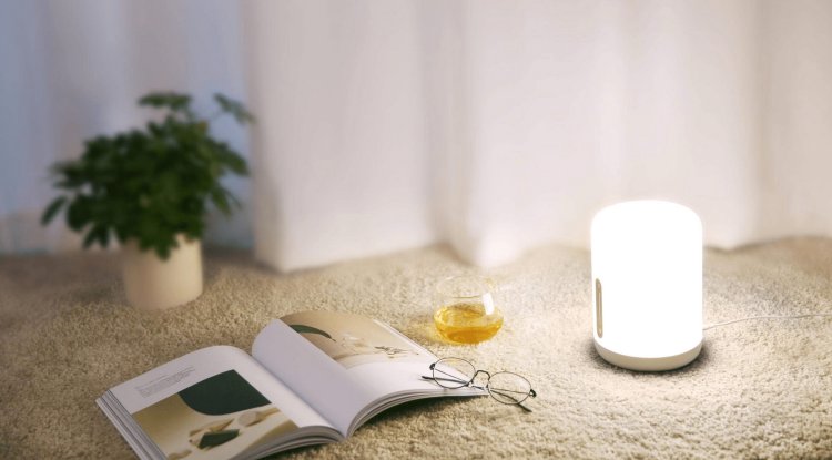 Xiaomi Mi Smart Bedside Lamp 2 - Very smart lamp