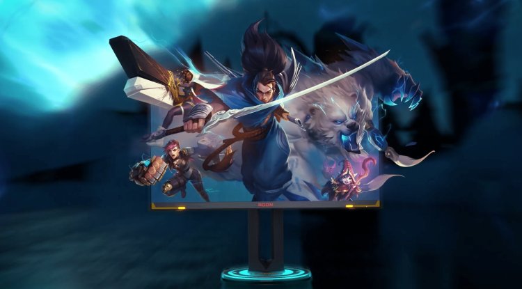 The LoL design comes with a new AOC monitor