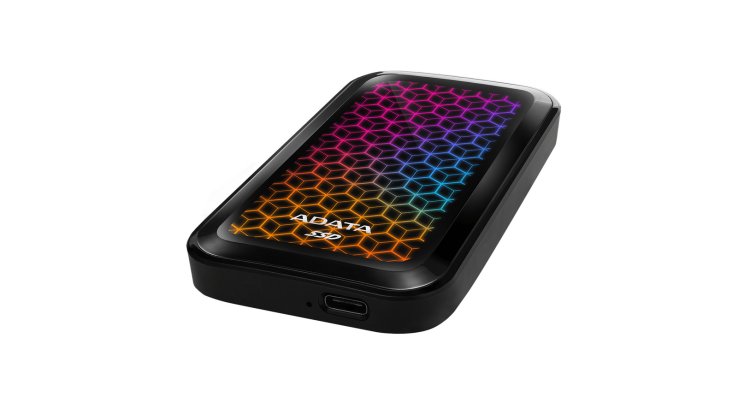 Adata SE770G review - fast external SSD with RGB