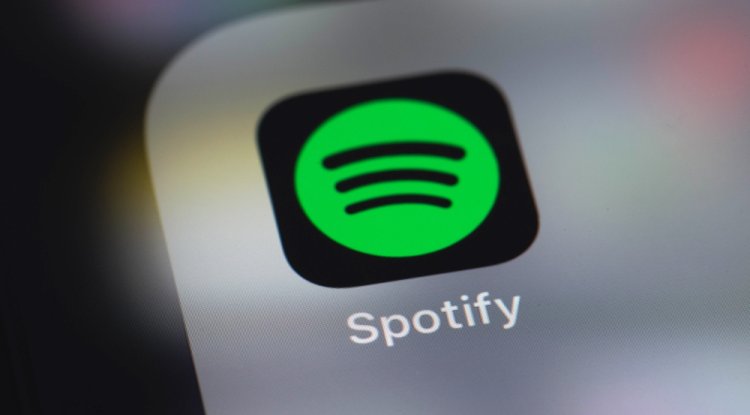 Spotify is discontinuing its car gadget