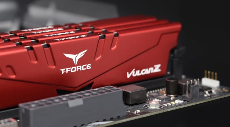 TeamGroup T-Force Vulcan Z 16GB DDR4 3200MHz Red Desktop RAM