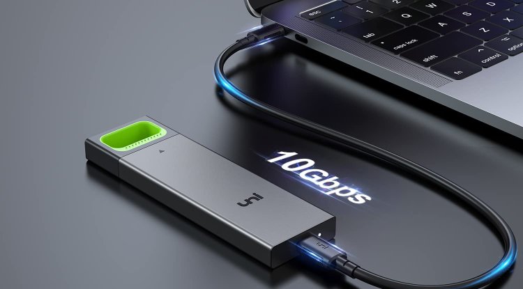 Cruxtec USB-C Gen 1 M.2 NGFF SATA SSD Enclosure