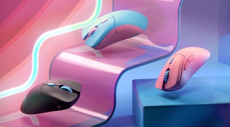 Glorious Forge Model D Pro Wireless Gaming Mouse Flamingo