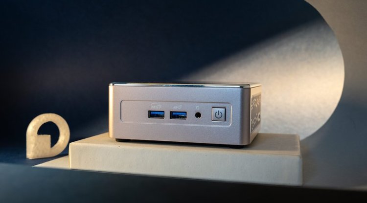 Geekom A5 mini PC with AMD
