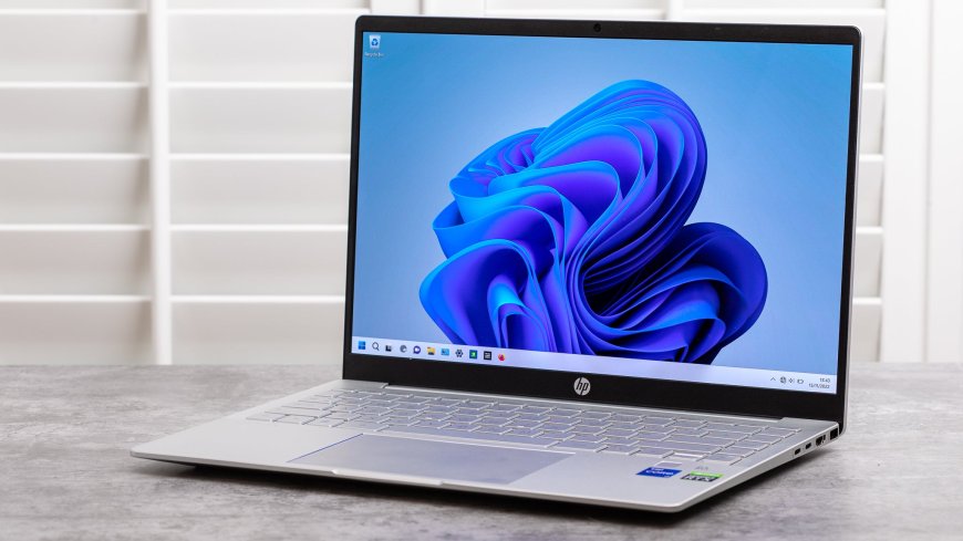 HP Pavilion Plus 14 OLED Review: Balancing Price and Performance
