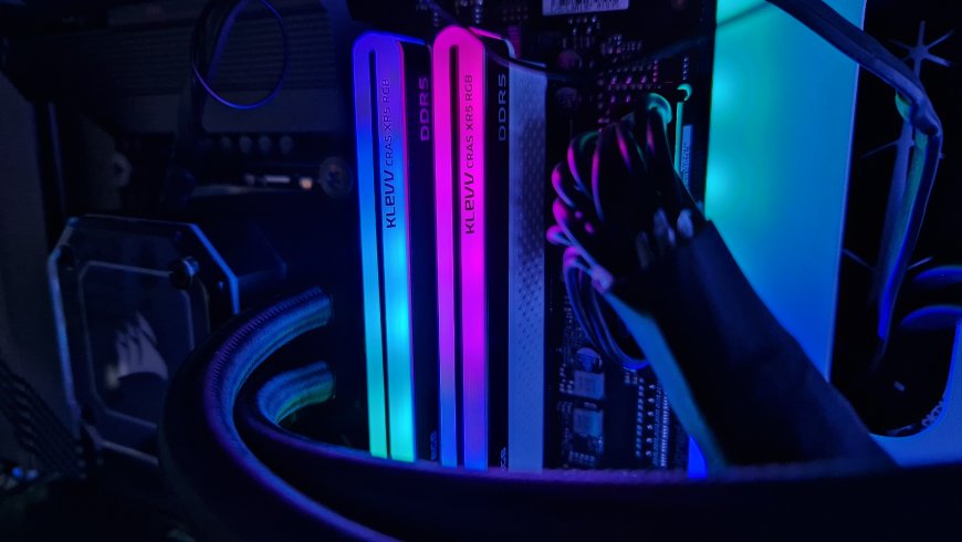 Klevv Cras V RGB DDR5-6400 C32 2x16GB Review: A Look at Performance